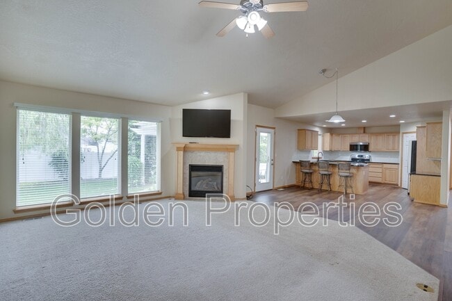 Building Photo - 3045 W Thorndale Loop