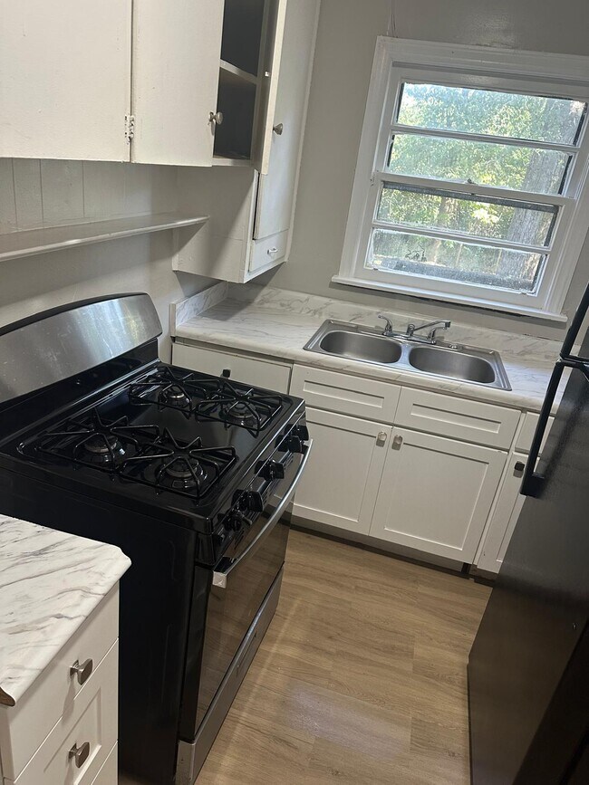 Foto del edificio - 3212 Texas St