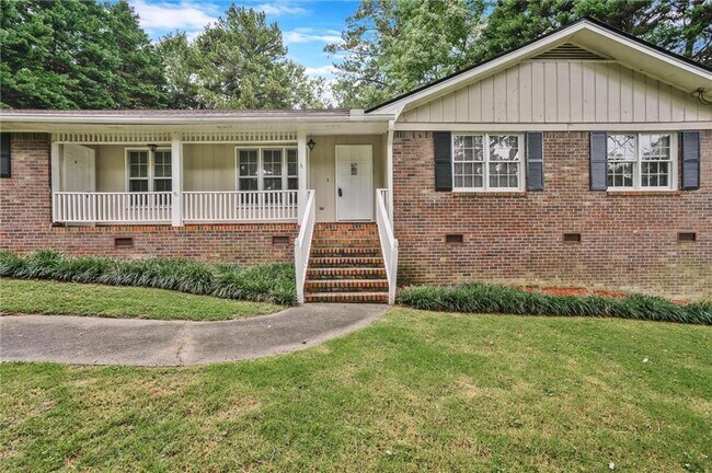 Building Photo - 2041 Collinswood Dr