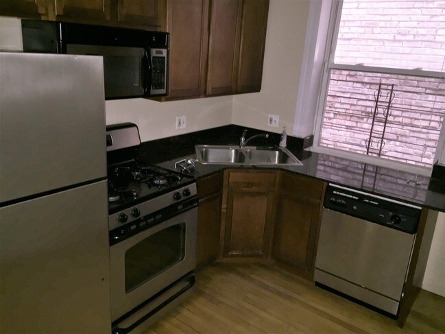Foto del edificio - 525 W Barry Ave