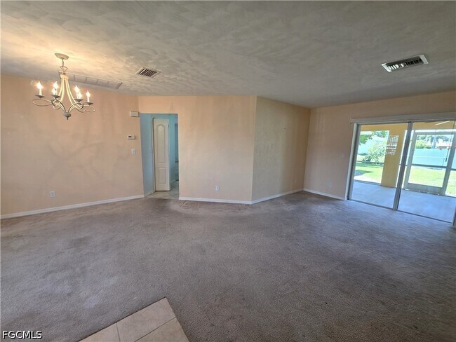 Foto del edificio - 4614 SW 9th Pl