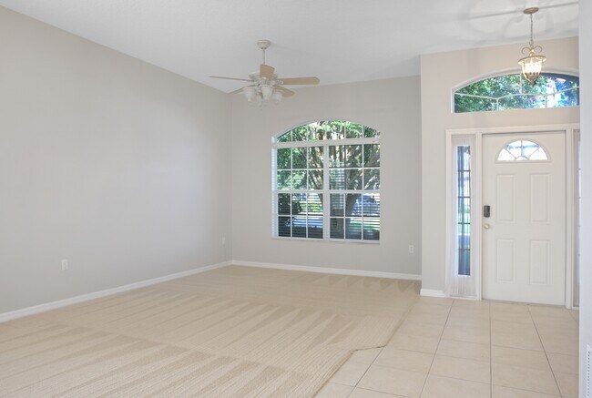 Foto del edificio - 126 Spring Glen Dr