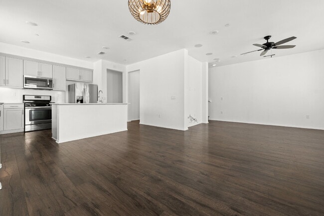 Building Photo - 1207 Paseo Seashore