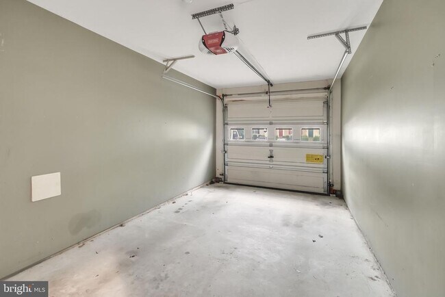 Building Photo - 6052 Ticket Way