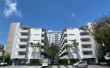 Building Photo - 1620 West Ave