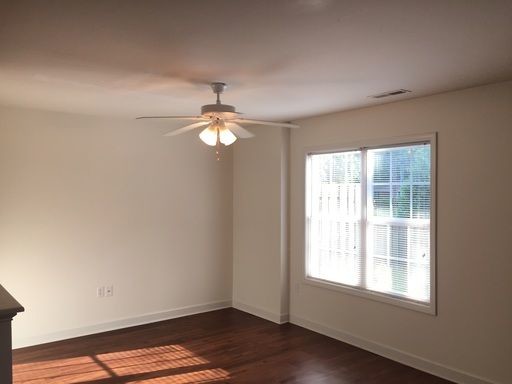 Building Photo - DURANGO PLACE TOWNHOMES