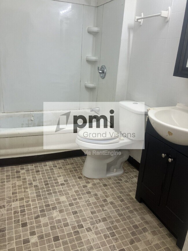 Foto del edificio - 1130 N Dunham St