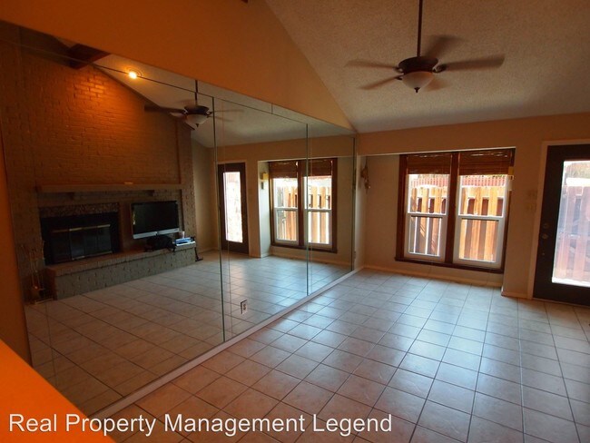 Foto del edificio - 1 br, 1 bath House - 2504 Shady Ridge dr