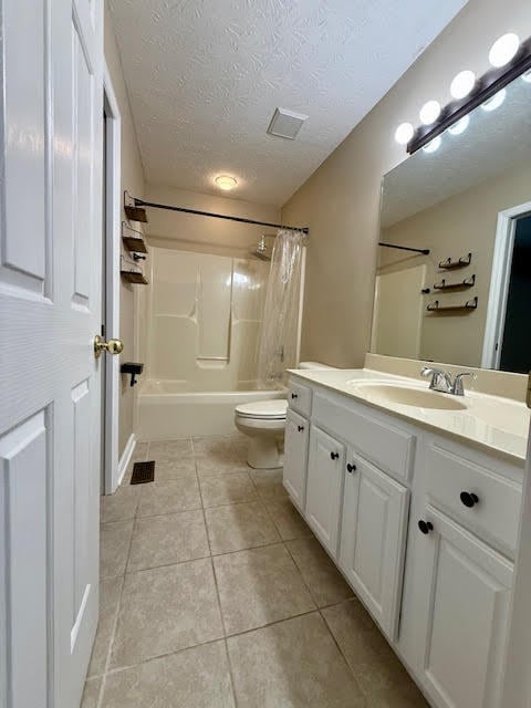 Building Photo - 252 Forest Hill Dr