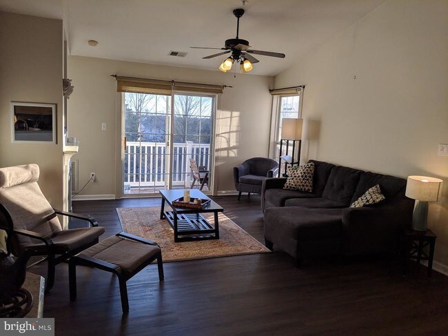 Foto del edificio - 2100 Wayside Dr