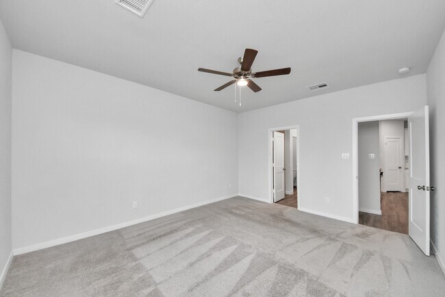 Building Photo - 5611 Fresh View Ct