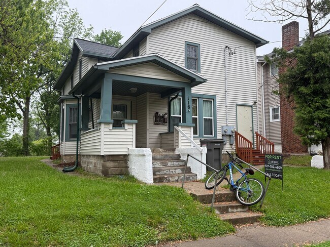 Foto del edificio - Affordable Lower Unit Close to Downtown
