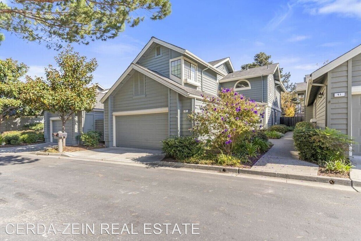 Primary Photo - 3 br, 2.5 bath House - 37 Purcell Drive