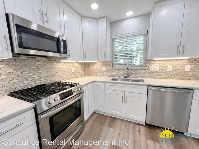 Building Photo - 3 br, 2 bath House - 130 Walton Drive NE