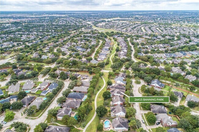Foto del edificio - 26415 Banning Park Ln