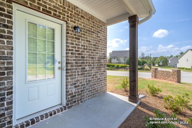 Building Photo - 501 Brady Dr