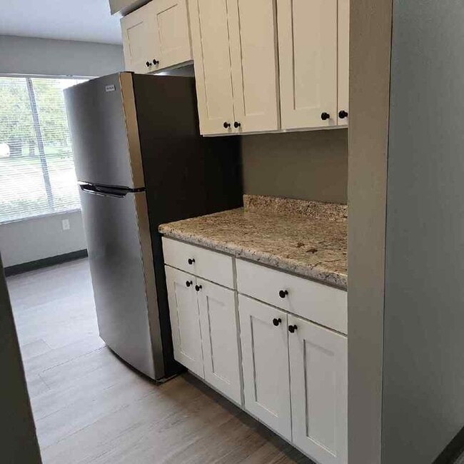 Foto del edificio - 348 E Marquette St