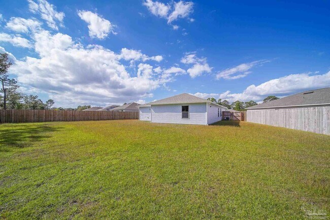 Foto del edificio - 8739 Schooner Ln