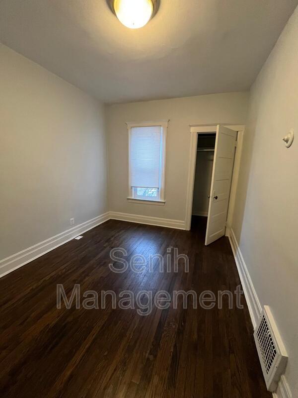 Building Photo - 4190 Hurlbut St