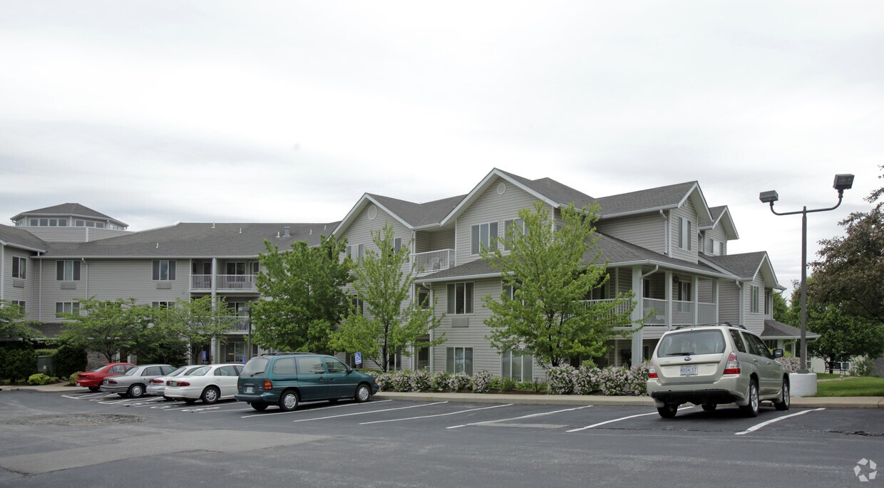 Building Photo - Solstice Senior Living at Fenton