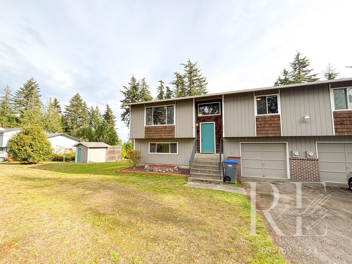 Primary Photo - Charming 2-Story Duplex in Silverdale