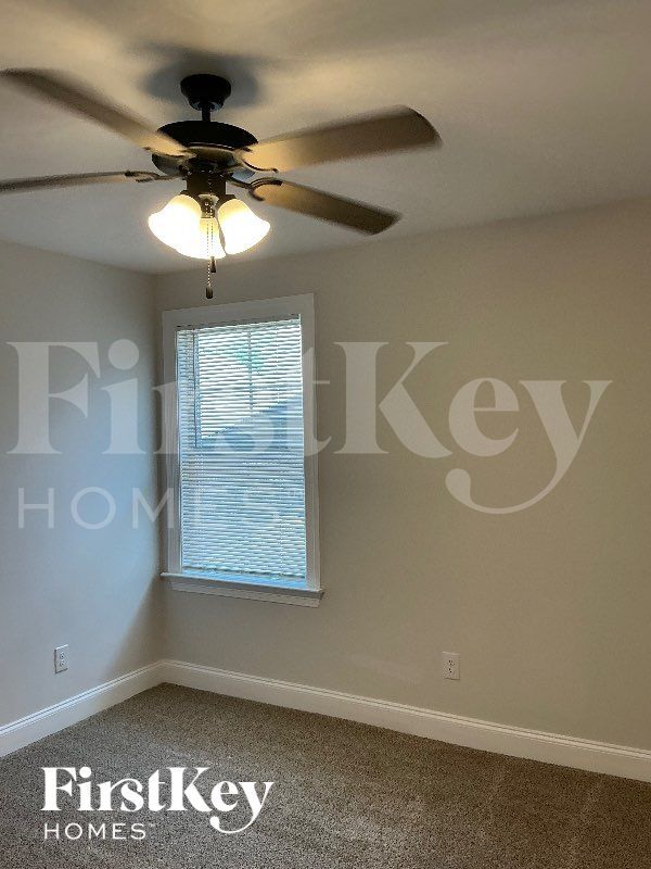 Foto del edificio - 7408 Lost Trail Dr