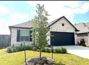 Building Photo - 3011 Azalea Pt