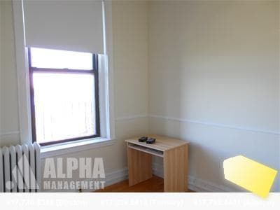 Foto del edificio - 43 Bay State Rd