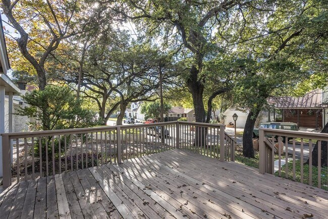 Foto del edificio - 2409 Winsted Ln