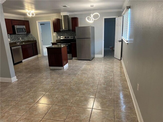 Foto del edificio - 2716 Riverland Dr