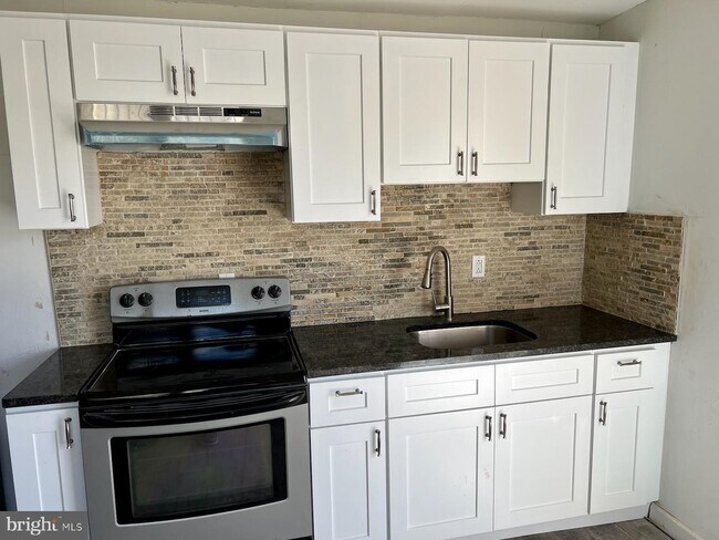 Foto del edificio - 2560 S Millick St