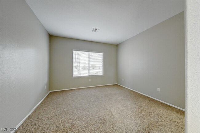 Building Photo - 2613 Rangely Ave