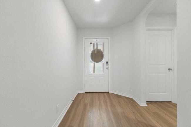 Foto del edificio - 4 Bedroom/2 Bath Amhurst