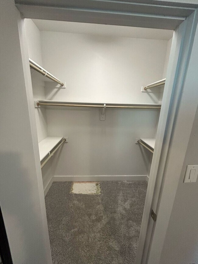 Photo - 212 Stellariga Pl Apartment