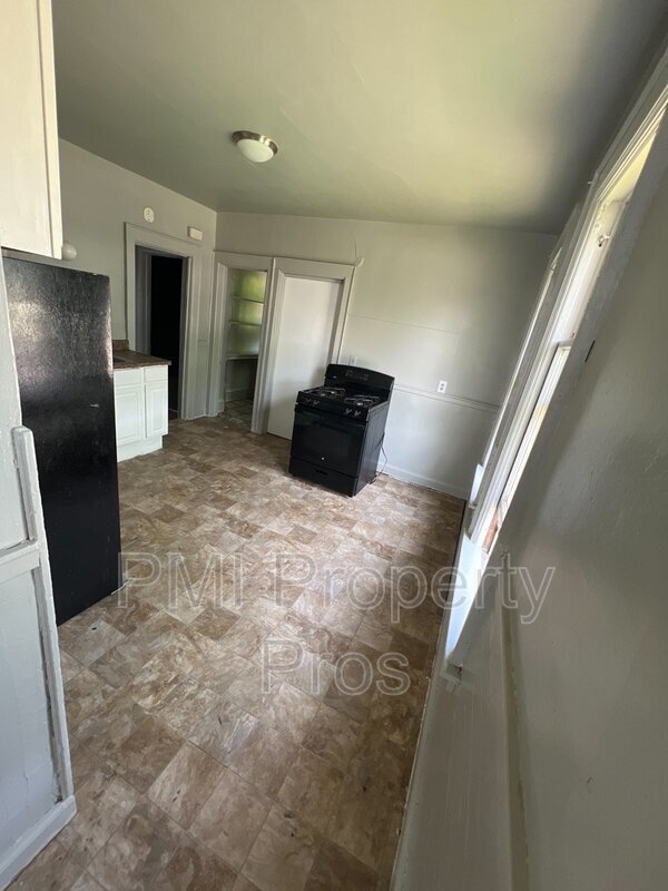 Foto del edificio - 2506 W Burleigh St