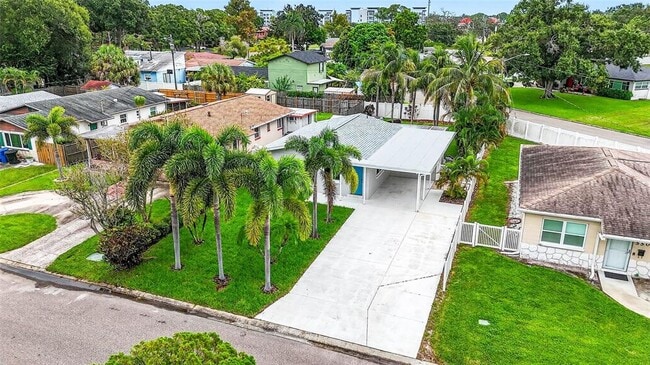 Foto del edificio - 5519 Commonwealth Ave N