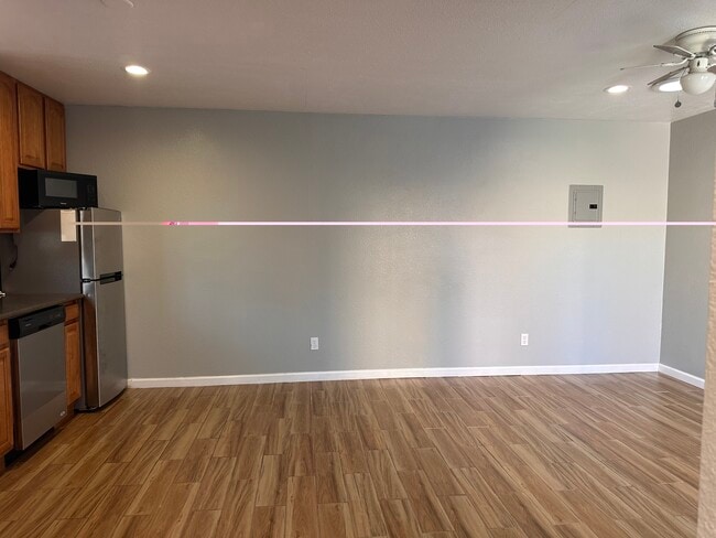 Building Photo - 255 Edwin Way