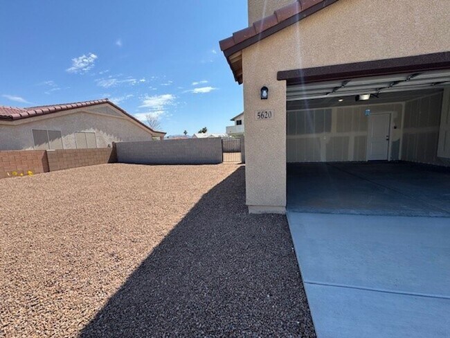 Building Photo - Brand New 4 Bedroom & Near Desert Lakes Go...