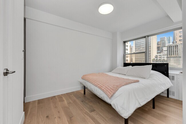Photo - 333 E 46th St Apartment