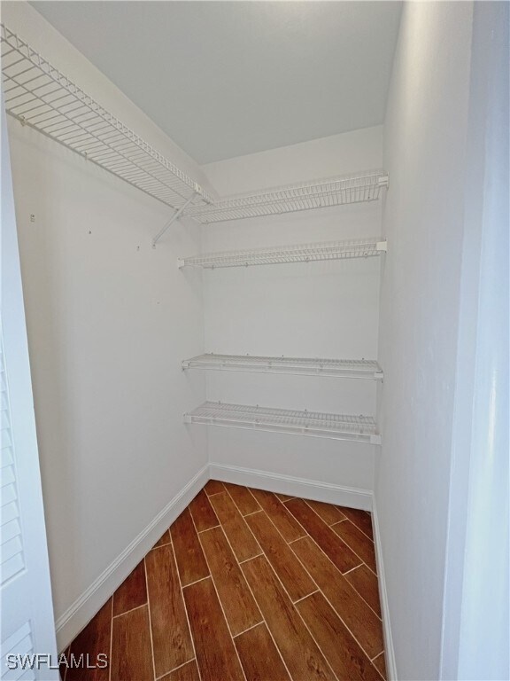 Foto del edificio - 10740 Regent Cir