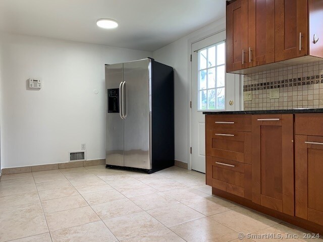 Foto del edificio - 312 W Cedar St