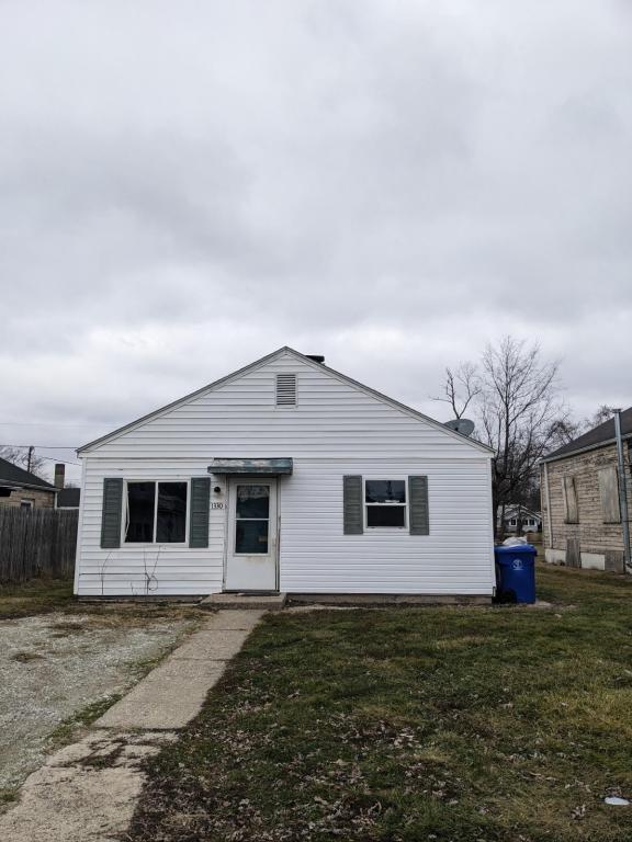 Primary Photo - 1330 E Mulberry