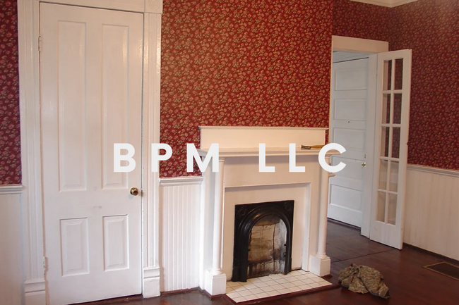 Building Photo - 609 Vernon St