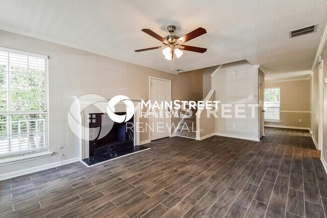 Foto del edificio - 3 Bedroom Pet-Friendly Home in Decatur, GA...