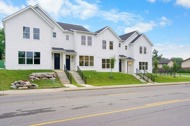Building Photo - 520 Paragon Mills Rd