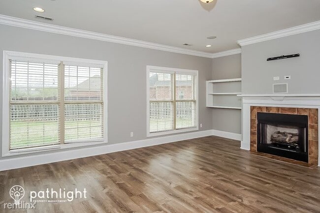Building Photo - 5 br, 3.5 bath House - 101 Nettles Drive UNIT