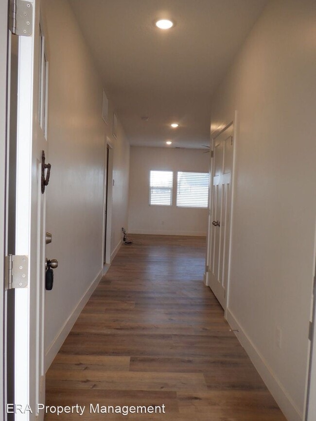 Building Photo - 3 br, 2 bath House - 3182 W 1775 N