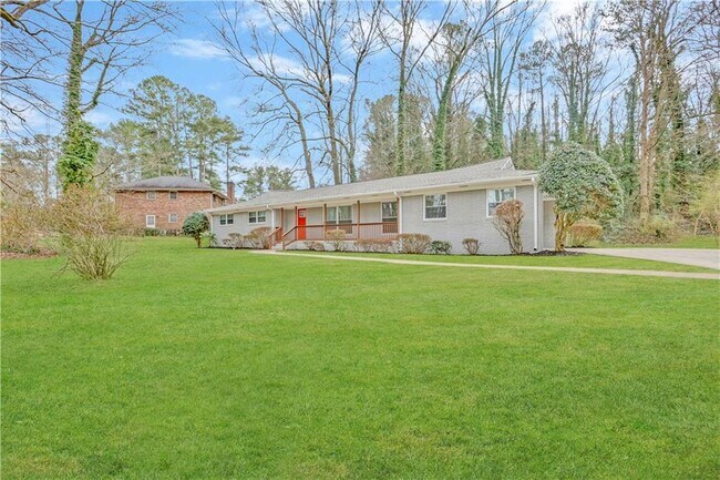 Building Photo - 1707 Laurens Dr SW