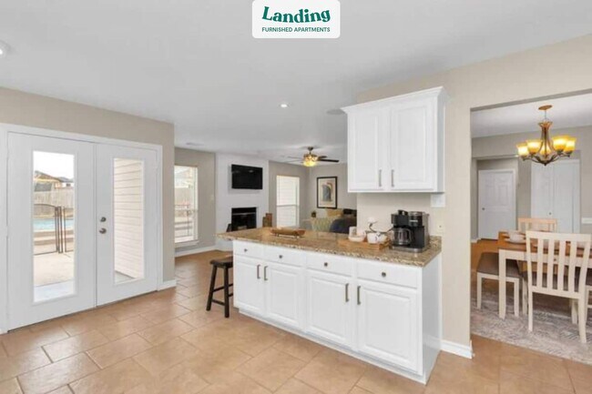 Building Photo - 13322 Hilltop Cir