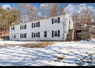 Building Photo - 14 Monson St